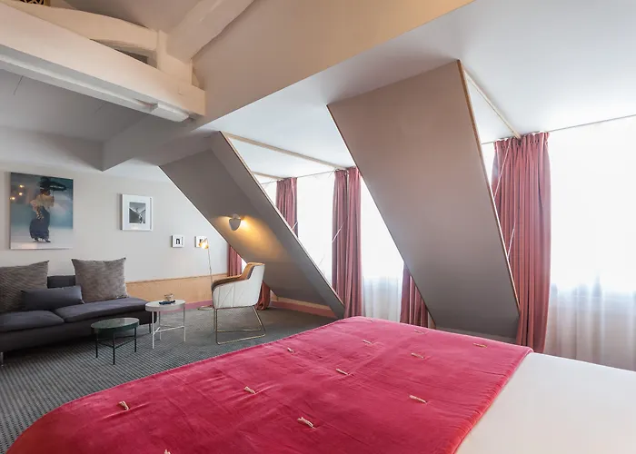 Handsome Hotel Paris